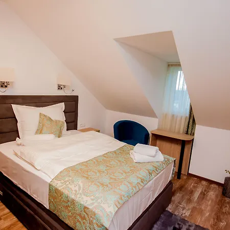 Tiffany Ξενοδοχείο Κάσελ