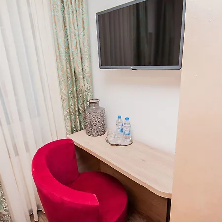 Tiffany Hotel 2*