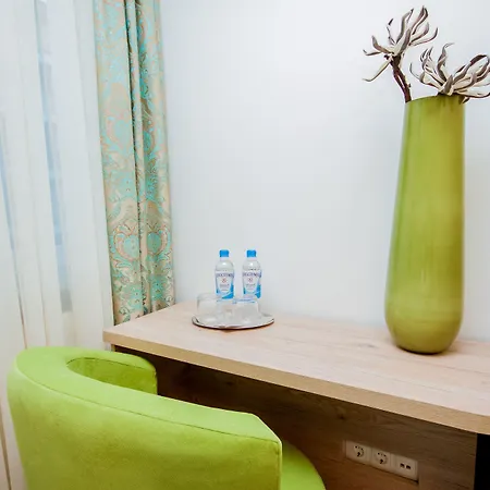 Tiffany 2* كاسيل