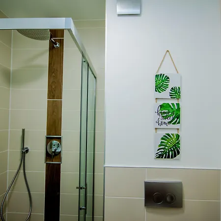 Ξενοδοχείο Tiffany 2*