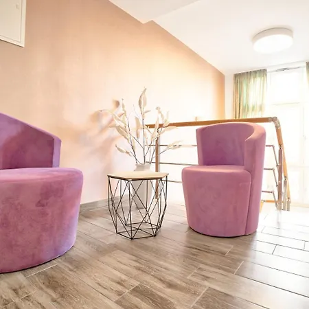 Tiffany Ξενοδοχείο 2*