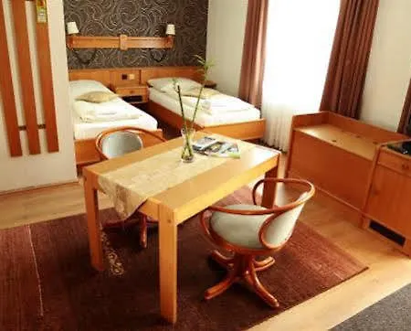 Tiffany فندق كاسيل